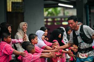 BIB: 
                            <button type="button" onclick="openModal(26214724)" class="btn btn-primary btn-sm float-right btn-popup" data-toggle="modal" data-target=".modal-high-quality">
                        <i class="fas fa-shopping-cart"></i> Add to Cart
                    </button>
                                            <button type="button" onclick="isThisMe(26214724, true)" class="btn btn-success btn-sm float-right btn-popup btn-isme hidden" data-toggle="tooltip" data-placement="bottom" title="นี่คือรูปของคุณใช่ไหม คลิกที่นี่เพื่อเอาเข้าอัลบั้ม">
                        <i class="fas fa-plus"></i> Add to album
                    </button>
                    <button type="button" onclick="isThisMe(26214724, false)" class="btn btn-warning btn-sm float-right btn-popup btn-isnotme hidden">
                        <i class="fas fa-ban"></i> Remove from album
                    </button>