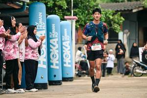 BIB: 
                            <button type="button" onclick="openModal(26501051)" class="btn btn-primary btn-sm float-right btn-popup" data-toggle="modal" data-target=".modal-high-quality">
                        <i class="fas fa-shopping-cart"></i> Add to Cart
                    </button>
                                            <button type="button" onclick="isThisMe(26501051, true)" class="btn btn-success btn-sm float-right btn-popup btn-isme hidden" data-toggle="tooltip" data-placement="bottom" title="นี่คือรูปของคุณใช่ไหม คลิกที่นี่เพื่อเอาเข้าอัลบั้ม">
                        <i class="fas fa-plus"></i> Add to album
                    </button>
                    <button type="button" onclick="isThisMe(26501051, false)" class="btn btn-warning btn-sm float-right btn-popup btn-isnotme hidden">
                        <i class="fas fa-ban"></i> Remove from album
                    </button>