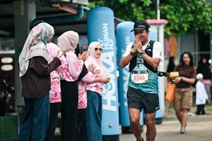 BIB: 
                            <button type="button" onclick="openModal(26501949)" class="btn btn-primary btn-sm float-right btn-popup" data-toggle="modal" data-target=".modal-high-quality">
                        <i class="fas fa-shopping-cart"></i> Add to Cart
                    </button>
                                            <button type="button" onclick="isThisMe(26501949, true)" class="btn btn-success btn-sm float-right btn-popup btn-isme hidden" data-toggle="tooltip" data-placement="bottom" title="นี่คือรูปของคุณใช่ไหม คลิกที่นี่เพื่อเอาเข้าอัลบั้ม">
                        <i class="fas fa-plus"></i> Add to album
                    </button>
                    <button type="button" onclick="isThisMe(26501949, false)" class="btn btn-warning btn-sm float-right btn-popup btn-isnotme hidden">
                        <i class="fas fa-ban"></i> Remove from album
                    </button>