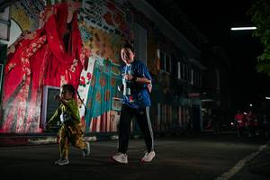 BIB: 
                            <button type="button" onclick="openModal(26286920)" class="btn btn-primary btn-sm float-right btn-popup" data-toggle="modal" data-target=".modal-high-quality">
                        <i class="fas fa-shopping-cart"></i> Add to Cart
                    </button>
                                            <button type="button" onclick="isThisMe(26286920, true)" class="btn btn-success btn-sm float-right btn-popup btn-isme hidden" data-toggle="tooltip" data-placement="bottom" title="นี่คือรูปของคุณใช่ไหม คลิกที่นี่เพื่อเอาเข้าอัลบั้ม">
                        <i class="fas fa-plus"></i> Add to album
                    </button>
                    <button type="button" onclick="isThisMe(26286920, false)" class="btn btn-warning btn-sm float-right btn-popup btn-isnotme hidden">
                        <i class="fas fa-ban"></i> Remove from album
                    </button>