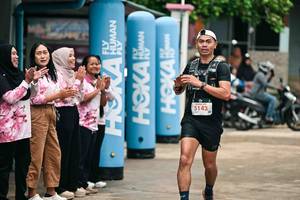 BIB: 
                            <button type="button" onclick="openModal(26500540)" class="btn btn-primary btn-sm float-right btn-popup" data-toggle="modal" data-target=".modal-high-quality">
                        <i class="fas fa-shopping-cart"></i> Add to Cart
                    </button>
                                            <button type="button" onclick="isThisMe(26500540, true)" class="btn btn-success btn-sm float-right btn-popup btn-isme hidden" data-toggle="tooltip" data-placement="bottom" title="นี่คือรูปของคุณใช่ไหม คลิกที่นี่เพื่อเอาเข้าอัลบั้ม">
                        <i class="fas fa-plus"></i> Add to album
                    </button>
                    <button type="button" onclick="isThisMe(26500540, false)" class="btn btn-warning btn-sm float-right btn-popup btn-isnotme hidden">
                        <i class="fas fa-ban"></i> Remove from album
                    </button>