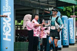 BIB: 
                            <button type="button" onclick="openModal(26501105)" class="btn btn-primary btn-sm float-right btn-popup" data-toggle="modal" data-target=".modal-high-quality">
                        <i class="fas fa-shopping-cart"></i> Add to Cart
                    </button>
                                            <button type="button" onclick="isThisMe(26501105, true)" class="btn btn-success btn-sm float-right btn-popup btn-isme hidden" data-toggle="tooltip" data-placement="bottom" title="นี่คือรูปของคุณใช่ไหม คลิกที่นี่เพื่อเอาเข้าอัลบั้ม">
                        <i class="fas fa-plus"></i> Add to album
                    </button>
                    <button type="button" onclick="isThisMe(26501105, false)" class="btn btn-warning btn-sm float-right btn-popup btn-isnotme hidden">
                        <i class="fas fa-ban"></i> Remove from album
                    </button>