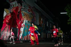 BIB: 
                            <button type="button" onclick="openModal(26286506)" class="btn btn-primary btn-sm float-right btn-popup" data-toggle="modal" data-target=".modal-high-quality">
                        <i class="fas fa-shopping-cart"></i> Add to Cart
                    </button>
                                            <button type="button" onclick="isThisMe(26286506, true)" class="btn btn-success btn-sm float-right btn-popup btn-isme hidden" data-toggle="tooltip" data-placement="bottom" title="นี่คือรูปของคุณใช่ไหม คลิกที่นี่เพื่อเอาเข้าอัลบั้ม">
                        <i class="fas fa-plus"></i> Add to album
                    </button>
                    <button type="button" onclick="isThisMe(26286506, false)" class="btn btn-warning btn-sm float-right btn-popup btn-isnotme hidden">
                        <i class="fas fa-ban"></i> Remove from album
                    </button>