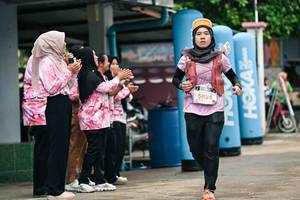 BIB: 
                            <button type="button" onclick="openModal(26500886)" class="btn btn-primary btn-sm float-right btn-popup" data-toggle="modal" data-target=".modal-high-quality">
                        <i class="fas fa-shopping-cart"></i> Add to Cart
                    </button>
                                            <button type="button" onclick="isThisMe(26500886, true)" class="btn btn-success btn-sm float-right btn-popup btn-isme hidden" data-toggle="tooltip" data-placement="bottom" title="นี่คือรูปของคุณใช่ไหม คลิกที่นี่เพื่อเอาเข้าอัลบั้ม">
                        <i class="fas fa-plus"></i> Add to album
                    </button>
                    <button type="button" onclick="isThisMe(26500886, false)" class="btn btn-warning btn-sm float-right btn-popup btn-isnotme hidden">
                        <i class="fas fa-ban"></i> Remove from album
                    </button>