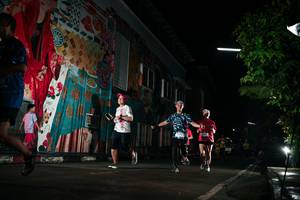 BIB: 
                            <button type="button" onclick="openModal(26285917)" class="btn btn-primary btn-sm float-right btn-popup" data-toggle="modal" data-target=".modal-high-quality">
                        <i class="fas fa-shopping-cart"></i> Add to Cart
                    </button>
                                            <button type="button" onclick="isThisMe(26285917, true)" class="btn btn-success btn-sm float-right btn-popup btn-isme hidden" data-toggle="tooltip" data-placement="bottom" title="นี่คือรูปของคุณใช่ไหม คลิกที่นี่เพื่อเอาเข้าอัลบั้ม">
                        <i class="fas fa-plus"></i> Add to album
                    </button>
                    <button type="button" onclick="isThisMe(26285917, false)" class="btn btn-warning btn-sm float-right btn-popup btn-isnotme hidden">
                        <i class="fas fa-ban"></i> Remove from album
                    </button>