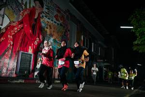 BIB: 
                            <button type="button" onclick="openModal(26286414)" class="btn btn-primary btn-sm float-right btn-popup" data-toggle="modal" data-target=".modal-high-quality">
                        <i class="fas fa-shopping-cart"></i> Add to Cart
                    </button>
                                            <button type="button" onclick="isThisMe(26286414, true)" class="btn btn-success btn-sm float-right btn-popup btn-isme hidden" data-toggle="tooltip" data-placement="bottom" title="นี่คือรูปของคุณใช่ไหม คลิกที่นี่เพื่อเอาเข้าอัลบั้ม">
                        <i class="fas fa-plus"></i> Add to album
                    </button>
                    <button type="button" onclick="isThisMe(26286414, false)" class="btn btn-warning btn-sm float-right btn-popup btn-isnotme hidden">
                        <i class="fas fa-ban"></i> Remove from album
                    </button>