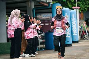 BIB: 
                            <button type="button" onclick="openModal(26500885)" class="btn btn-primary btn-sm float-right btn-popup" data-toggle="modal" data-target=".modal-high-quality">
                        <i class="fas fa-shopping-cart"></i> Add to Cart
                    </button>
                                            <button type="button" onclick="isThisMe(26500885, true)" class="btn btn-success btn-sm float-right btn-popup btn-isme hidden" data-toggle="tooltip" data-placement="bottom" title="นี่คือรูปของคุณใช่ไหม คลิกที่นี่เพื่อเอาเข้าอัลบั้ม">
                        <i class="fas fa-plus"></i> Add to album
                    </button>
                    <button type="button" onclick="isThisMe(26500885, false)" class="btn btn-warning btn-sm float-right btn-popup btn-isnotme hidden">
                        <i class="fas fa-ban"></i> Remove from album
                    </button>