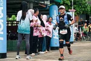 BIB: 
                            <button type="button" onclick="openModal(26501180)" class="btn btn-primary btn-sm float-right btn-popup" data-toggle="modal" data-target=".modal-high-quality">
                        <i class="fas fa-shopping-cart"></i> Add to Cart
                    </button>
                                            <button type="button" onclick="isThisMe(26501180, true)" class="btn btn-success btn-sm float-right btn-popup btn-isme hidden" data-toggle="tooltip" data-placement="bottom" title="นี่คือรูปของคุณใช่ไหม คลิกที่นี่เพื่อเอาเข้าอัลบั้ม">
                        <i class="fas fa-plus"></i> Add to album
                    </button>
                    <button type="button" onclick="isThisMe(26501180, false)" class="btn btn-warning btn-sm float-right btn-popup btn-isnotme hidden">
                        <i class="fas fa-ban"></i> Remove from album
                    </button>