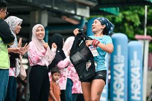 BIB: 
                            <button type="button" onclick="openModal(26505359)" class="btn btn-primary btn-sm float-right btn-popup" data-toggle="modal" data-target=".modal-high-quality">
                        <i class="fas fa-shopping-cart"></i> Add to Cart
                    </button>
                                            <button type="button" onclick="isThisMe(26505359, true)" class="btn btn-success btn-sm float-right btn-popup btn-isme hidden" data-toggle="tooltip" data-placement="bottom" title="นี่คือรูปของคุณใช่ไหม คลิกที่นี่เพื่อเอาเข้าอัลบั้ม">
                        <i class="fas fa-plus"></i> Add to album
                    </button>
                    <button type="button" onclick="isThisMe(26505359, false)" class="btn btn-warning btn-sm float-right btn-popup btn-isnotme hidden">
                        <i class="fas fa-ban"></i> Remove from album
                    </button>