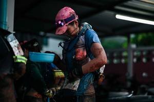 BIB: 
                            <button type="button" onclick="openModal(26498869)" class="btn btn-primary btn-sm float-right btn-popup" data-toggle="modal" data-target=".modal-high-quality">
                        <i class="fas fa-shopping-cart"></i> Add to Cart
                    </button>
                                            <button type="button" onclick="isThisMe(26498869, true)" class="btn btn-success btn-sm float-right btn-popup btn-isme hidden" data-toggle="tooltip" data-placement="bottom" title="นี่คือรูปของคุณใช่ไหม คลิกที่นี่เพื่อเอาเข้าอัลบั้ม">
                        <i class="fas fa-plus"></i> Add to album
                    </button>
                    <button type="button" onclick="isThisMe(26498869, false)" class="btn btn-warning btn-sm float-right btn-popup btn-isnotme hidden">
                        <i class="fas fa-ban"></i> Remove from album
                    </button>