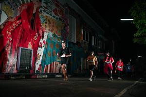 BIB: 
                            <button type="button" onclick="openModal(26286655)" class="btn btn-primary btn-sm float-right btn-popup" data-toggle="modal" data-target=".modal-high-quality">
                        <i class="fas fa-shopping-cart"></i> Add to Cart
                    </button>
                                            <button type="button" onclick="isThisMe(26286655, true)" class="btn btn-success btn-sm float-right btn-popup btn-isme hidden" data-toggle="tooltip" data-placement="bottom" title="นี่คือรูปของคุณใช่ไหม คลิกที่นี่เพื่อเอาเข้าอัลบั้ม">
                        <i class="fas fa-plus"></i> Add to album
                    </button>
                    <button type="button" onclick="isThisMe(26286655, false)" class="btn btn-warning btn-sm float-right btn-popup btn-isnotme hidden">
                        <i class="fas fa-ban"></i> Remove from album
                    </button>