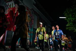 BIB: 
                            <button type="button" onclick="openModal(26286318)" class="btn btn-primary btn-sm float-right btn-popup" data-toggle="modal" data-target=".modal-high-quality">
                        <i class="fas fa-shopping-cart"></i> Add to Cart
                    </button>
                                            <button type="button" onclick="isThisMe(26286318, true)" class="btn btn-success btn-sm float-right btn-popup btn-isme hidden" data-toggle="tooltip" data-placement="bottom" title="นี่คือรูปของคุณใช่ไหม คลิกที่นี่เพื่อเอาเข้าอัลบั้ม">
                        <i class="fas fa-plus"></i> Add to album
                    </button>
                    <button type="button" onclick="isThisMe(26286318, false)" class="btn btn-warning btn-sm float-right btn-popup btn-isnotme hidden">
                        <i class="fas fa-ban"></i> Remove from album
                    </button>