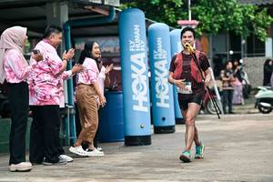 BIB: 
                            <button type="button" onclick="openModal(26500874)" class="btn btn-primary btn-sm float-right btn-popup" data-toggle="modal" data-target=".modal-high-quality">
                        <i class="fas fa-shopping-cart"></i> Add to Cart
                    </button>
                                            <button type="button" onclick="isThisMe(26500874, true)" class="btn btn-success btn-sm float-right btn-popup btn-isme hidden" data-toggle="tooltip" data-placement="bottom" title="นี่คือรูปของคุณใช่ไหม คลิกที่นี่เพื่อเอาเข้าอัลบั้ม">
                        <i class="fas fa-plus"></i> Add to album
                    </button>
                    <button type="button" onclick="isThisMe(26500874, false)" class="btn btn-warning btn-sm float-right btn-popup btn-isnotme hidden">
                        <i class="fas fa-ban"></i> Remove from album
                    </button>