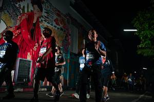 BIB: 
                            <button type="button" onclick="openModal(26286942)" class="btn btn-primary btn-sm float-right btn-popup" data-toggle="modal" data-target=".modal-high-quality">
                        <i class="fas fa-shopping-cart"></i> Add to Cart
                    </button>
                                            <button type="button" onclick="isThisMe(26286942, true)" class="btn btn-success btn-sm float-right btn-popup btn-isme hidden" data-toggle="tooltip" data-placement="bottom" title="นี่คือรูปของคุณใช่ไหม คลิกที่นี่เพื่อเอาเข้าอัลบั้ม">
                        <i class="fas fa-plus"></i> Add to album
                    </button>
                    <button type="button" onclick="isThisMe(26286942, false)" class="btn btn-warning btn-sm float-right btn-popup btn-isnotme hidden">
                        <i class="fas fa-ban"></i> Remove from album
                    </button>