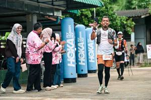 BIB: 
                            <button type="button" onclick="openModal(26501593)" class="btn btn-primary btn-sm float-right btn-popup" data-toggle="modal" data-target=".modal-high-quality">
                        <i class="fas fa-shopping-cart"></i> Add to Cart
                    </button>
                                            <button type="button" onclick="isThisMe(26501593, true)" class="btn btn-success btn-sm float-right btn-popup btn-isme hidden" data-toggle="tooltip" data-placement="bottom" title="นี่คือรูปของคุณใช่ไหม คลิกที่นี่เพื่อเอาเข้าอัลบั้ม">
                        <i class="fas fa-plus"></i> Add to album
                    </button>
                    <button type="button" onclick="isThisMe(26501593, false)" class="btn btn-warning btn-sm float-right btn-popup btn-isnotme hidden">
                        <i class="fas fa-ban"></i> Remove from album
                    </button>