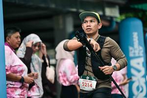 BIB: 
                            <button type="button" onclick="openModal(26504282)" class="btn btn-primary btn-sm float-right btn-popup" data-toggle="modal" data-target=".modal-high-quality">
                        <i class="fas fa-shopping-cart"></i> Add to Cart
                    </button>
                                            <button type="button" onclick="isThisMe(26504282, true)" class="btn btn-success btn-sm float-right btn-popup btn-isme hidden" data-toggle="tooltip" data-placement="bottom" title="นี่คือรูปของคุณใช่ไหม คลิกที่นี่เพื่อเอาเข้าอัลบั้ม">
                        <i class="fas fa-plus"></i> Add to album
                    </button>
                    <button type="button" onclick="isThisMe(26504282, false)" class="btn btn-warning btn-sm float-right btn-popup btn-isnotme hidden">
                        <i class="fas fa-ban"></i> Remove from album
                    </button>