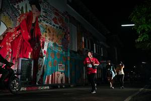 BIB: 
                            <button type="button" onclick="openModal(26286975)" class="btn btn-primary btn-sm float-right btn-popup" data-toggle="modal" data-target=".modal-high-quality">
                        <i class="fas fa-shopping-cart"></i> Add to Cart
                    </button>
                                            <button type="button" onclick="isThisMe(26286975, true)" class="btn btn-success btn-sm float-right btn-popup btn-isme hidden" data-toggle="tooltip" data-placement="bottom" title="นี่คือรูปของคุณใช่ไหม คลิกที่นี่เพื่อเอาเข้าอัลบั้ม">
                        <i class="fas fa-plus"></i> Add to album
                    </button>
                    <button type="button" onclick="isThisMe(26286975, false)" class="btn btn-warning btn-sm float-right btn-popup btn-isnotme hidden">
                        <i class="fas fa-ban"></i> Remove from album
                    </button>