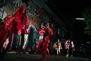 BIB: 
                            <button type="button" onclick="openModal(26286407)" class="btn btn-primary btn-sm float-right btn-popup" data-toggle="modal" data-target=".modal-high-quality">
                        <i class="fas fa-shopping-cart"></i> Add to Cart
                    </button>
                                            <button type="button" onclick="isThisMe(26286407, true)" class="btn btn-success btn-sm float-right btn-popup btn-isme hidden" data-toggle="tooltip" data-placement="bottom" title="นี่คือรูปของคุณใช่ไหม คลิกที่นี่เพื่อเอาเข้าอัลบั้ม">
                        <i class="fas fa-plus"></i> Add to album
                    </button>
                    <button type="button" onclick="isThisMe(26286407, false)" class="btn btn-warning btn-sm float-right btn-popup btn-isnotme hidden">
                        <i class="fas fa-ban"></i> Remove from album
                    </button>