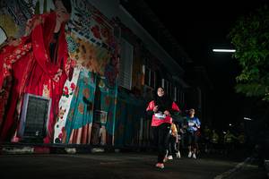 BIB: 
                            <button type="button" onclick="openModal(26286131)" class="btn btn-primary btn-sm float-right btn-popup" data-toggle="modal" data-target=".modal-high-quality">
                        <i class="fas fa-shopping-cart"></i> Add to Cart
                    </button>
                                            <button type="button" onclick="isThisMe(26286131, true)" class="btn btn-success btn-sm float-right btn-popup btn-isme hidden" data-toggle="tooltip" data-placement="bottom" title="นี่คือรูปของคุณใช่ไหม คลิกที่นี่เพื่อเอาเข้าอัลบั้ม">
                        <i class="fas fa-plus"></i> Add to album
                    </button>
                    <button type="button" onclick="isThisMe(26286131, false)" class="btn btn-warning btn-sm float-right btn-popup btn-isnotme hidden">
                        <i class="fas fa-ban"></i> Remove from album
                    </button>