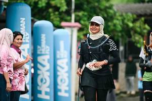 BIB: 
                            <button type="button" onclick="openModal(26504925)" class="btn btn-primary btn-sm float-right btn-popup" data-toggle="modal" data-target=".modal-high-quality">
                        <i class="fas fa-shopping-cart"></i> Add to Cart
                    </button>
                                            <button type="button" onclick="isThisMe(26504925, true)" class="btn btn-success btn-sm float-right btn-popup btn-isme hidden" data-toggle="tooltip" data-placement="bottom" title="นี่คือรูปของคุณใช่ไหม คลิกที่นี่เพื่อเอาเข้าอัลบั้ม">
                        <i class="fas fa-plus"></i> Add to album
                    </button>
                    <button type="button" onclick="isThisMe(26504925, false)" class="btn btn-warning btn-sm float-right btn-popup btn-isnotme hidden">
                        <i class="fas fa-ban"></i> Remove from album
                    </button>