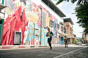 BIB: 
                            <button type="button" onclick="openModal(26517644)" class="btn btn-primary btn-sm float-right btn-popup" data-toggle="modal" data-target=".modal-high-quality">
                        <i class="fas fa-shopping-cart"></i> Add to Cart
                    </button>
                                            <button type="button" onclick="isThisMe(26517644, true)" class="btn btn-success btn-sm float-right btn-popup btn-isme hidden" data-toggle="tooltip" data-placement="bottom" title="นี่คือรูปของคุณใช่ไหม คลิกที่นี่เพื่อเอาเข้าอัลบั้ม">
                        <i class="fas fa-plus"></i> Add to album
                    </button>
                    <button type="button" onclick="isThisMe(26517644, false)" class="btn btn-warning btn-sm float-right btn-popup btn-isnotme hidden">
                        <i class="fas fa-ban"></i> Remove from album
                    </button>