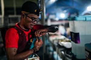 BIB: 
                            <button type="button" onclick="openModal(26280335)" class="btn btn-primary btn-sm float-right btn-popup" data-toggle="modal" data-target=".modal-high-quality">
                        <i class="fas fa-shopping-cart"></i> Add to Cart
                    </button>
                                            <button type="button" onclick="isThisMe(26280335, true)" class="btn btn-success btn-sm float-right btn-popup btn-isme hidden" data-toggle="tooltip" data-placement="bottom" title="นี่คือรูปของคุณใช่ไหม คลิกที่นี่เพื่อเอาเข้าอัลบั้ม">
                        <i class="fas fa-plus"></i> Add to album
                    </button>
                    <button type="button" onclick="isThisMe(26280335, false)" class="btn btn-warning btn-sm float-right btn-popup btn-isnotme hidden">
                        <i class="fas fa-ban"></i> Remove from album
                    </button>