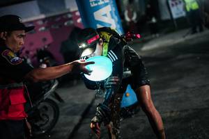 BIB: 
                            <button type="button" onclick="openModal(26280011)" class="btn btn-primary btn-sm float-right btn-popup" data-toggle="modal" data-target=".modal-high-quality">
                        <i class="fas fa-shopping-cart"></i> Add to Cart
                    </button>
                                            <button type="button" onclick="isThisMe(26280011, true)" class="btn btn-success btn-sm float-right btn-popup btn-isme hidden" data-toggle="tooltip" data-placement="bottom" title="นี่คือรูปของคุณใช่ไหม คลิกที่นี่เพื่อเอาเข้าอัลบั้ม">
                        <i class="fas fa-plus"></i> Add to album
                    </button>
                    <button type="button" onclick="isThisMe(26280011, false)" class="btn btn-warning btn-sm float-right btn-popup btn-isnotme hidden">
                        <i class="fas fa-ban"></i> Remove from album
                    </button>