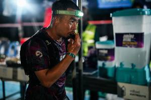 BIB: 
                            <button type="button" onclick="openModal(26280352)" class="btn btn-primary btn-sm float-right btn-popup" data-toggle="modal" data-target=".modal-high-quality">
                        <i class="fas fa-shopping-cart"></i> Add to Cart
                    </button>
                                            <button type="button" onclick="isThisMe(26280352, true)" class="btn btn-success btn-sm float-right btn-popup btn-isme hidden" data-toggle="tooltip" data-placement="bottom" title="นี่คือรูปของคุณใช่ไหม คลิกที่นี่เพื่อเอาเข้าอัลบั้ม">
                        <i class="fas fa-plus"></i> Add to album
                    </button>
                    <button type="button" onclick="isThisMe(26280352, false)" class="btn btn-warning btn-sm float-right btn-popup btn-isnotme hidden">
                        <i class="fas fa-ban"></i> Remove from album
                    </button>