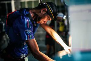 BIB: 
                            <button type="button" onclick="openModal(26280224)" class="btn btn-primary btn-sm float-right btn-popup" data-toggle="modal" data-target=".modal-high-quality">
                        <i class="fas fa-shopping-cart"></i> Add to Cart
                    </button>
                                            <button type="button" onclick="isThisMe(26280224, true)" class="btn btn-success btn-sm float-right btn-popup btn-isme hidden" data-toggle="tooltip" data-placement="bottom" title="นี่คือรูปของคุณใช่ไหม คลิกที่นี่เพื่อเอาเข้าอัลบั้ม">
                        <i class="fas fa-plus"></i> Add to album
                    </button>
                    <button type="button" onclick="isThisMe(26280224, false)" class="btn btn-warning btn-sm float-right btn-popup btn-isnotme hidden">
                        <i class="fas fa-ban"></i> Remove from album
                    </button>