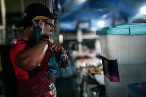 BIB: 
                            <button type="button" onclick="openModal(26280332)" class="btn btn-primary btn-sm float-right btn-popup" data-toggle="modal" data-target=".modal-high-quality">
                        <i class="fas fa-shopping-cart"></i> Add to Cart
                    </button>
                                            <button type="button" onclick="isThisMe(26280332, true)" class="btn btn-success btn-sm float-right btn-popup btn-isme hidden" data-toggle="tooltip" data-placement="bottom" title="นี่คือรูปของคุณใช่ไหม คลิกที่นี่เพื่อเอาเข้าอัลบั้ม">
                        <i class="fas fa-plus"></i> Add to album
                    </button>
                    <button type="button" onclick="isThisMe(26280332, false)" class="btn btn-warning btn-sm float-right btn-popup btn-isnotme hidden">
                        <i class="fas fa-ban"></i> Remove from album
                    </button>