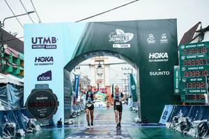 BIB: 
                            <button type="button" onclick="openModal(26309318)" class="btn btn-primary btn-sm float-right btn-popup" data-toggle="modal" data-target=".modal-high-quality">
                        <i class="fas fa-shopping-cart"></i> Add to Cart
                    </button>
                                            <button type="button" onclick="isThisMe(26309318, true)" class="btn btn-success btn-sm float-right btn-popup btn-isme hidden" data-toggle="tooltip" data-placement="bottom" title="นี่คือรูปของคุณใช่ไหม คลิกที่นี่เพื่อเอาเข้าอัลบั้ม">
                        <i class="fas fa-plus"></i> Add to album
                    </button>
                    <button type="button" onclick="isThisMe(26309318, false)" class="btn btn-warning btn-sm float-right btn-popup btn-isnotme hidden">
                        <i class="fas fa-ban"></i> Remove from album
                    </button>