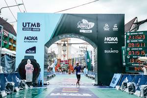 BIB: 
                            <button type="button" onclick="openModal(26309532)" class="btn btn-primary btn-sm float-right btn-popup" data-toggle="modal" data-target=".modal-high-quality">
                        <i class="fas fa-shopping-cart"></i> Add to Cart
                    </button>
                                            <button type="button" onclick="isThisMe(26309532, true)" class="btn btn-success btn-sm float-right btn-popup btn-isme hidden" data-toggle="tooltip" data-placement="bottom" title="นี่คือรูปของคุณใช่ไหม คลิกที่นี่เพื่อเอาเข้าอัลบั้ม">
                        <i class="fas fa-plus"></i> Add to album
                    </button>
                    <button type="button" onclick="isThisMe(26309532, false)" class="btn btn-warning btn-sm float-right btn-popup btn-isnotme hidden">
                        <i class="fas fa-ban"></i> Remove from album
                    </button>