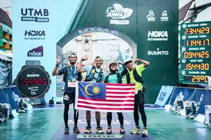 BIB: 
                            <button type="button" onclick="openModal(26309148)" class="btn btn-primary btn-sm float-right btn-popup" data-toggle="modal" data-target=".modal-high-quality">
                        <i class="fas fa-shopping-cart"></i> Add to Cart
                    </button>
                                            <button type="button" onclick="isThisMe(26309148, true)" class="btn btn-success btn-sm float-right btn-popup btn-isme hidden" data-toggle="tooltip" data-placement="bottom" title="นี่คือรูปของคุณใช่ไหม คลิกที่นี่เพื่อเอาเข้าอัลบั้ม">
                        <i class="fas fa-plus"></i> Add to album
                    </button>
                    <button type="button" onclick="isThisMe(26309148, false)" class="btn btn-warning btn-sm float-right btn-popup btn-isnotme hidden">
                        <i class="fas fa-ban"></i> Remove from album
                    </button>