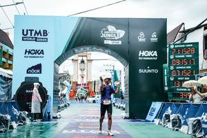 BIB: 
                            <button type="button" onclick="openModal(26309519)" class="btn btn-primary btn-sm float-right btn-popup" data-toggle="modal" data-target=".modal-high-quality">
                        <i class="fas fa-shopping-cart"></i> Add to Cart
                    </button>
                                            <button type="button" onclick="isThisMe(26309519, true)" class="btn btn-success btn-sm float-right btn-popup btn-isme hidden" data-toggle="tooltip" data-placement="bottom" title="นี่คือรูปของคุณใช่ไหม คลิกที่นี่เพื่อเอาเข้าอัลบั้ม">
                        <i class="fas fa-plus"></i> Add to album
                    </button>
                    <button type="button" onclick="isThisMe(26309519, false)" class="btn btn-warning btn-sm float-right btn-popup btn-isnotme hidden">
                        <i class="fas fa-ban"></i> Remove from album
                    </button>