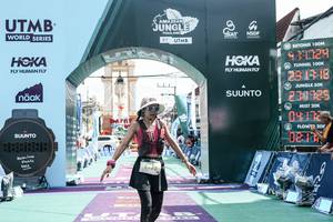 BIB: 
                            <button type="button" onclick="openModal(26363404)" class="btn btn-primary btn-sm float-right btn-popup" data-toggle="modal" data-target=".modal-high-quality">
                        <i class="fas fa-shopping-cart"></i> Add to Cart
                    </button>
                                            <button type="button" onclick="isThisMe(26363404, true)" class="btn btn-success btn-sm float-right btn-popup btn-isme hidden" data-toggle="tooltip" data-placement="bottom" title="นี่คือรูปของคุณใช่ไหม คลิกที่นี่เพื่อเอาเข้าอัลบั้ม">
                        <i class="fas fa-plus"></i> Add to album
                    </button>
                    <button type="button" onclick="isThisMe(26363404, false)" class="btn btn-warning btn-sm float-right btn-popup btn-isnotme hidden">
                        <i class="fas fa-ban"></i> Remove from album
                    </button>