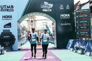 BIB: 
                            <button type="button" onclick="openModal(26369365)" class="btn btn-primary btn-sm float-right btn-popup" data-toggle="modal" data-target=".modal-high-quality">
                        <i class="fas fa-shopping-cart"></i> Add to Cart
                    </button>
                                            <button type="button" onclick="isThisMe(26369365, true)" class="btn btn-success btn-sm float-right btn-popup btn-isme hidden" data-toggle="tooltip" data-placement="bottom" title="นี่คือรูปของคุณใช่ไหม คลิกที่นี่เพื่อเอาเข้าอัลบั้ม">
                        <i class="fas fa-plus"></i> Add to album
                    </button>
                    <button type="button" onclick="isThisMe(26369365, false)" class="btn btn-warning btn-sm float-right btn-popup btn-isnotme hidden">
                        <i class="fas fa-ban"></i> Remove from album
                    </button>