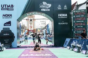 BIB: 
                            <button type="button" onclick="openModal(26368133)" class="btn btn-primary btn-sm float-right btn-popup" data-toggle="modal" data-target=".modal-high-quality">
                        <i class="fas fa-shopping-cart"></i> Add to Cart
                    </button>
                                            <button type="button" onclick="isThisMe(26368133, true)" class="btn btn-success btn-sm float-right btn-popup btn-isme hidden" data-toggle="tooltip" data-placement="bottom" title="นี่คือรูปของคุณใช่ไหม คลิกที่นี่เพื่อเอาเข้าอัลบั้ม">
                        <i class="fas fa-plus"></i> Add to album
                    </button>
                    <button type="button" onclick="isThisMe(26368133, false)" class="btn btn-warning btn-sm float-right btn-popup btn-isnotme hidden">
                        <i class="fas fa-ban"></i> Remove from album
                    </button>