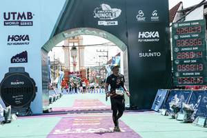 BIB: 
                            <button type="button" onclick="openModal(26368761)" class="btn btn-primary btn-sm float-right btn-popup" data-toggle="modal" data-target=".modal-high-quality">
                        <i class="fas fa-shopping-cart"></i> Add to Cart
                    </button>
                                            <button type="button" onclick="isThisMe(26368761, true)" class="btn btn-success btn-sm float-right btn-popup btn-isme hidden" data-toggle="tooltip" data-placement="bottom" title="นี่คือรูปของคุณใช่ไหม คลิกที่นี่เพื่อเอาเข้าอัลบั้ม">
                        <i class="fas fa-plus"></i> Add to album
                    </button>
                    <button type="button" onclick="isThisMe(26368761, false)" class="btn btn-warning btn-sm float-right btn-popup btn-isnotme hidden">
                        <i class="fas fa-ban"></i> Remove from album
                    </button>