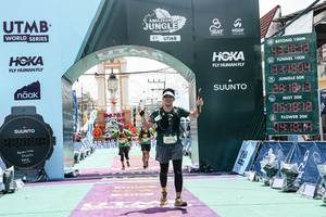 BIB: 
                            <button type="button" onclick="openModal(26369549)" class="btn btn-primary btn-sm float-right btn-popup" data-toggle="modal" data-target=".modal-high-quality">
                        <i class="fas fa-shopping-cart"></i> Add to Cart
                    </button>
                                            <button type="button" onclick="isThisMe(26369549, true)" class="btn btn-success btn-sm float-right btn-popup btn-isme hidden" data-toggle="tooltip" data-placement="bottom" title="นี่คือรูปของคุณใช่ไหม คลิกที่นี่เพื่อเอาเข้าอัลบั้ม">
                        <i class="fas fa-plus"></i> Add to album
                    </button>
                    <button type="button" onclick="isThisMe(26369549, false)" class="btn btn-warning btn-sm float-right btn-popup btn-isnotme hidden">
                        <i class="fas fa-ban"></i> Remove from album
                    </button>