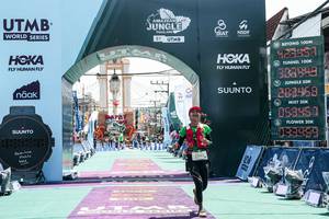 BIB: 
                            <button type="button" onclick="openModal(26367869)" class="btn btn-primary btn-sm float-right btn-popup" data-toggle="modal" data-target=".modal-high-quality">
                        <i class="fas fa-shopping-cart"></i> Add to Cart
                    </button>
                                            <button type="button" onclick="isThisMe(26367869, true)" class="btn btn-success btn-sm float-right btn-popup btn-isme hidden" data-toggle="tooltip" data-placement="bottom" title="นี่คือรูปของคุณใช่ไหม คลิกที่นี่เพื่อเอาเข้าอัลบั้ม">
                        <i class="fas fa-plus"></i> Add to album
                    </button>
                    <button type="button" onclick="isThisMe(26367869, false)" class="btn btn-warning btn-sm float-right btn-popup btn-isnotme hidden">
                        <i class="fas fa-ban"></i> Remove from album
                    </button>