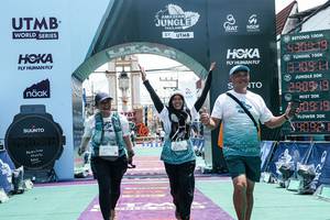 BIB: 
                            <button type="button" onclick="openModal(26369296)" class="btn btn-primary btn-sm float-right btn-popup" data-toggle="modal" data-target=".modal-high-quality">
                        <i class="fas fa-shopping-cart"></i> Add to Cart
                    </button>
                                            <button type="button" onclick="isThisMe(26369296, true)" class="btn btn-success btn-sm float-right btn-popup btn-isme hidden" data-toggle="tooltip" data-placement="bottom" title="นี่คือรูปของคุณใช่ไหม คลิกที่นี่เพื่อเอาเข้าอัลบั้ม">
                        <i class="fas fa-plus"></i> Add to album
                    </button>
                    <button type="button" onclick="isThisMe(26369296, false)" class="btn btn-warning btn-sm float-right btn-popup btn-isnotme hidden">
                        <i class="fas fa-ban"></i> Remove from album
                    </button>