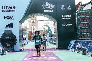 BIB: 
                            <button type="button" onclick="openModal(26369307)" class="btn btn-primary btn-sm float-right btn-popup" data-toggle="modal" data-target=".modal-high-quality">
                        <i class="fas fa-shopping-cart"></i> Add to Cart
                    </button>
                                            <button type="button" onclick="isThisMe(26369307, true)" class="btn btn-success btn-sm float-right btn-popup btn-isme hidden" data-toggle="tooltip" data-placement="bottom" title="นี่คือรูปของคุณใช่ไหม คลิกที่นี่เพื่อเอาเข้าอัลบั้ม">
                        <i class="fas fa-plus"></i> Add to album
                    </button>
                    <button type="button" onclick="isThisMe(26369307, false)" class="btn btn-warning btn-sm float-right btn-popup btn-isnotme hidden">
                        <i class="fas fa-ban"></i> Remove from album
                    </button>