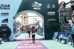 BIB: 
                            <button type="button" onclick="openModal(26369028)" class="btn btn-primary btn-sm float-right btn-popup" data-toggle="modal" data-target=".modal-high-quality">
                        <i class="fas fa-shopping-cart"></i> Add to Cart
                    </button>
                                            <button type="button" onclick="isThisMe(26369028, true)" class="btn btn-success btn-sm float-right btn-popup btn-isme hidden" data-toggle="tooltip" data-placement="bottom" title="นี่คือรูปของคุณใช่ไหม คลิกที่นี่เพื่อเอาเข้าอัลบั้ม">
                        <i class="fas fa-plus"></i> Add to album
                    </button>
                    <button type="button" onclick="isThisMe(26369028, false)" class="btn btn-warning btn-sm float-right btn-popup btn-isnotme hidden">
                        <i class="fas fa-ban"></i> Remove from album
                    </button>