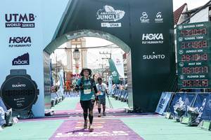 BIB: 
                            <button type="button" onclick="openModal(26369308)" class="btn btn-primary btn-sm float-right btn-popup" data-toggle="modal" data-target=".modal-high-quality">
                        <i class="fas fa-shopping-cart"></i> Add to Cart
                    </button>
                                            <button type="button" onclick="isThisMe(26369308, true)" class="btn btn-success btn-sm float-right btn-popup btn-isme hidden" data-toggle="tooltip" data-placement="bottom" title="นี่คือรูปของคุณใช่ไหม คลิกที่นี่เพื่อเอาเข้าอัลบั้ม">
                        <i class="fas fa-plus"></i> Add to album
                    </button>
                    <button type="button" onclick="isThisMe(26369308, false)" class="btn btn-warning btn-sm float-right btn-popup btn-isnotme hidden">
                        <i class="fas fa-ban"></i> Remove from album
                    </button>