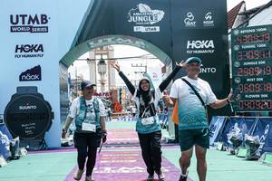 BIB: 
                            <button type="button" onclick="openModal(26369292)" class="btn btn-primary btn-sm float-right btn-popup" data-toggle="modal" data-target=".modal-high-quality">
                        <i class="fas fa-shopping-cart"></i> Add to Cart
                    </button>
                                            <button type="button" onclick="isThisMe(26369292, true)" class="btn btn-success btn-sm float-right btn-popup btn-isme hidden" data-toggle="tooltip" data-placement="bottom" title="นี่คือรูปของคุณใช่ไหม คลิกที่นี่เพื่อเอาเข้าอัลบั้ม">
                        <i class="fas fa-plus"></i> Add to album
                    </button>
                    <button type="button" onclick="isThisMe(26369292, false)" class="btn btn-warning btn-sm float-right btn-popup btn-isnotme hidden">
                        <i class="fas fa-ban"></i> Remove from album
                    </button>