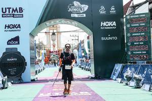 BIB: 
                            <button type="button" onclick="openModal(26368830)" class="btn btn-primary btn-sm float-right btn-popup" data-toggle="modal" data-target=".modal-high-quality">
                        <i class="fas fa-shopping-cart"></i> Add to Cart
                    </button>
                                            <button type="button" onclick="isThisMe(26368830, true)" class="btn btn-success btn-sm float-right btn-popup btn-isme hidden" data-toggle="tooltip" data-placement="bottom" title="นี่คือรูปของคุณใช่ไหม คลิกที่นี่เพื่อเอาเข้าอัลบั้ม">
                        <i class="fas fa-plus"></i> Add to album
                    </button>
                    <button type="button" onclick="isThisMe(26368830, false)" class="btn btn-warning btn-sm float-right btn-popup btn-isnotme hidden">
                        <i class="fas fa-ban"></i> Remove from album
                    </button>