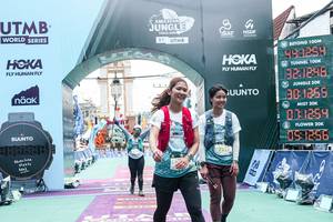 BIB: 
                            <button type="button" onclick="openModal(26370840)" class="btn btn-primary btn-sm float-right btn-popup" data-toggle="modal" data-target=".modal-high-quality">
                        <i class="fas fa-shopping-cart"></i> Add to Cart
                    </button>
                                            <button type="button" onclick="isThisMe(26370840, true)" class="btn btn-success btn-sm float-right btn-popup btn-isme hidden" data-toggle="tooltip" data-placement="bottom" title="นี่คือรูปของคุณใช่ไหม คลิกที่นี่เพื่อเอาเข้าอัลบั้ม">
                        <i class="fas fa-plus"></i> Add to album
                    </button>
                    <button type="button" onclick="isThisMe(26370840, false)" class="btn btn-warning btn-sm float-right btn-popup btn-isnotme hidden">
                        <i class="fas fa-ban"></i> Remove from album
                    </button>