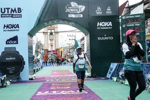 BIB: 
                            <button type="button" onclick="openModal(26370114)" class="btn btn-primary btn-sm float-right btn-popup" data-toggle="modal" data-target=".modal-high-quality">
                        <i class="fas fa-shopping-cart"></i> Add to Cart
                    </button>
                                            <button type="button" onclick="isThisMe(26370114, true)" class="btn btn-success btn-sm float-right btn-popup btn-isme hidden" data-toggle="tooltip" data-placement="bottom" title="นี่คือรูปของคุณใช่ไหม คลิกที่นี่เพื่อเอาเข้าอัลบั้ม">
                        <i class="fas fa-plus"></i> Add to album
                    </button>
                    <button type="button" onclick="isThisMe(26370114, false)" class="btn btn-warning btn-sm float-right btn-popup btn-isnotme hidden">
                        <i class="fas fa-ban"></i> Remove from album
                    </button>