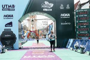 BIB: 
                            <button type="button" onclick="openModal(26370505)" class="btn btn-primary btn-sm float-right btn-popup" data-toggle="modal" data-target=".modal-high-quality">
                        <i class="fas fa-shopping-cart"></i> Add to Cart
                    </button>
                                            <button type="button" onclick="isThisMe(26370505, true)" class="btn btn-success btn-sm float-right btn-popup btn-isme hidden" data-toggle="tooltip" data-placement="bottom" title="นี่คือรูปของคุณใช่ไหม คลิกที่นี่เพื่อเอาเข้าอัลบั้ม">
                        <i class="fas fa-plus"></i> Add to album
                    </button>
                    <button type="button" onclick="isThisMe(26370505, false)" class="btn btn-warning btn-sm float-right btn-popup btn-isnotme hidden">
                        <i class="fas fa-ban"></i> Remove from album
                    </button>