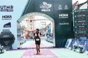 BIB: 
                            <button type="button" onclick="openModal(26370761)" class="btn btn-primary btn-sm float-right btn-popup" data-toggle="modal" data-target=".modal-high-quality">
                        <i class="fas fa-shopping-cart"></i> Add to Cart
                    </button>
                                            <button type="button" onclick="isThisMe(26370761, true)" class="btn btn-success btn-sm float-right btn-popup btn-isme hidden" data-toggle="tooltip" data-placement="bottom" title="นี่คือรูปของคุณใช่ไหม คลิกที่นี่เพื่อเอาเข้าอัลบั้ม">
                        <i class="fas fa-plus"></i> Add to album
                    </button>
                    <button type="button" onclick="isThisMe(26370761, false)" class="btn btn-warning btn-sm float-right btn-popup btn-isnotme hidden">
                        <i class="fas fa-ban"></i> Remove from album
                    </button>